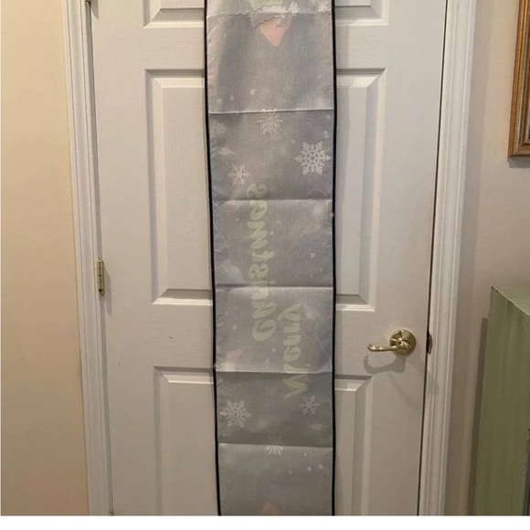 Grinch Cloth Table Runner - Picture 6 of 7